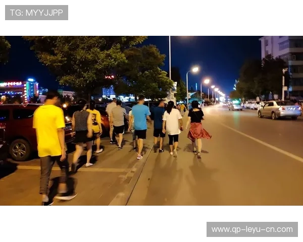 _夜跑热潮席卷城市：健康生活新选择_，夜跑地方